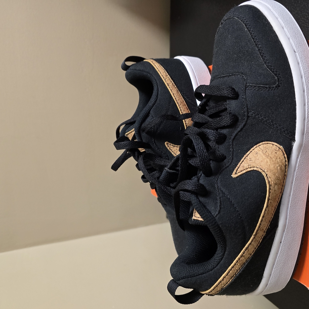 Nike Black and Tan Sneakers